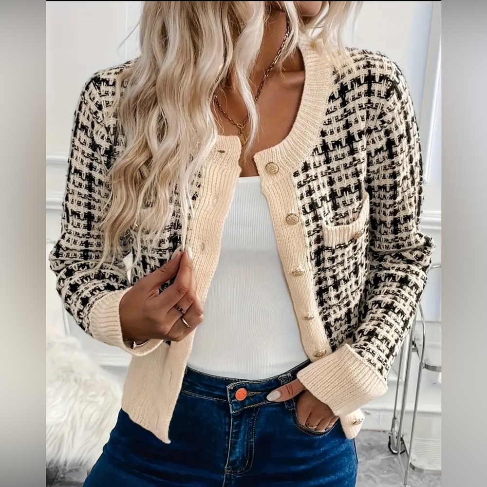 Elegant Women's Cream and Black Cardigan